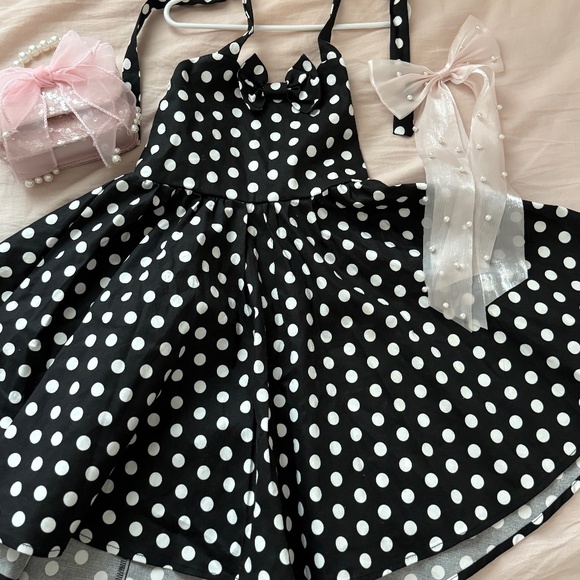 None Other - Cute halter dress